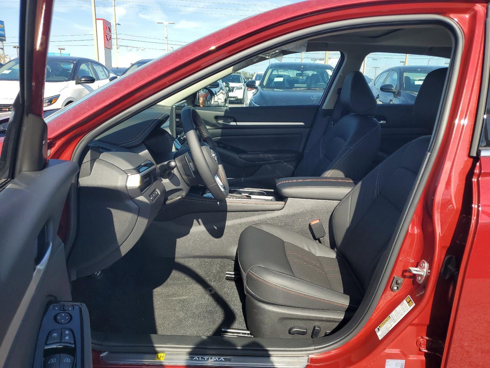 2025 Nissan Altima SR FWD