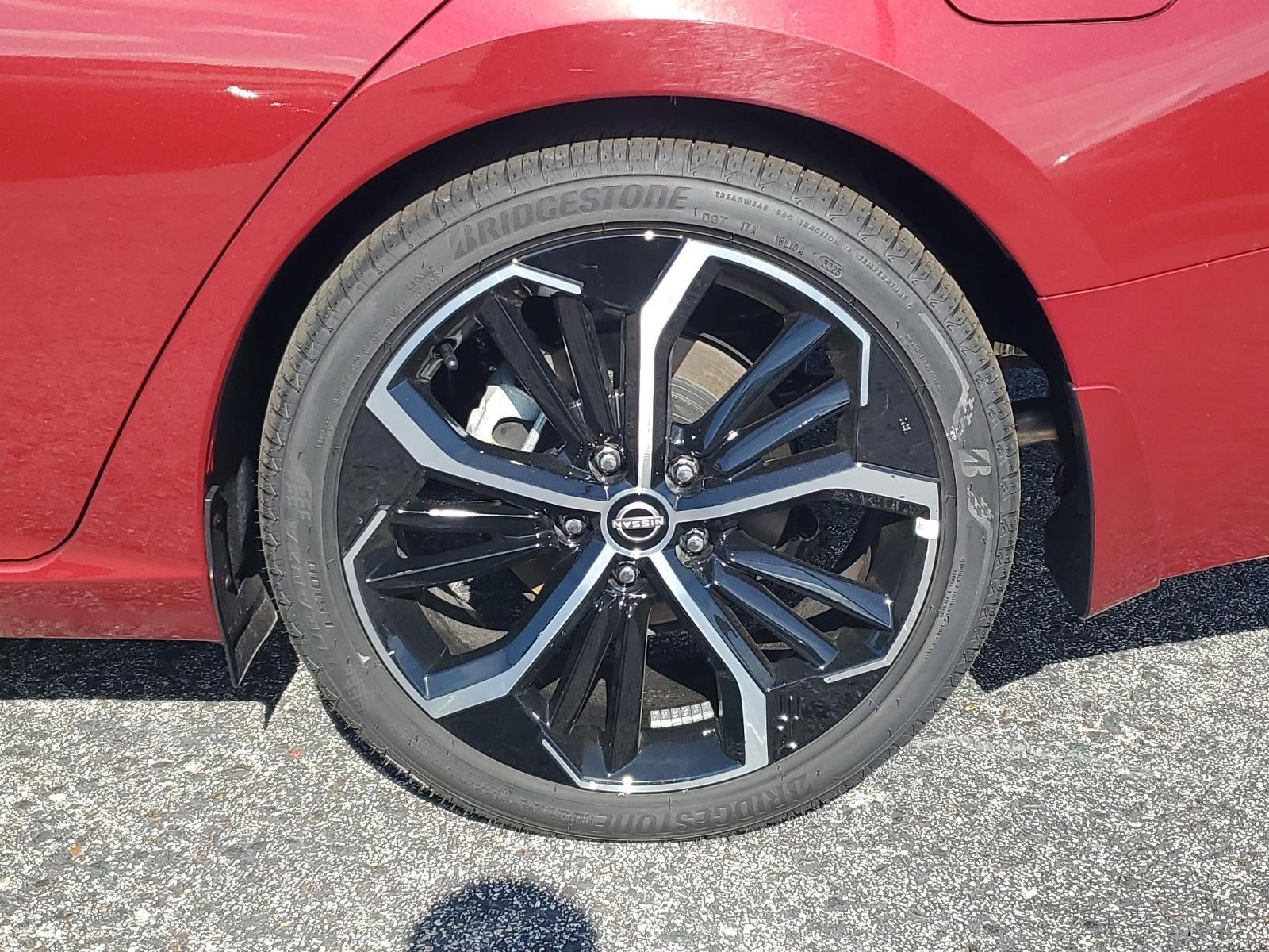 2025 Nissan Altima SR FWD