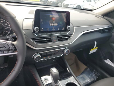 2025 Nissan Altima SR FWD