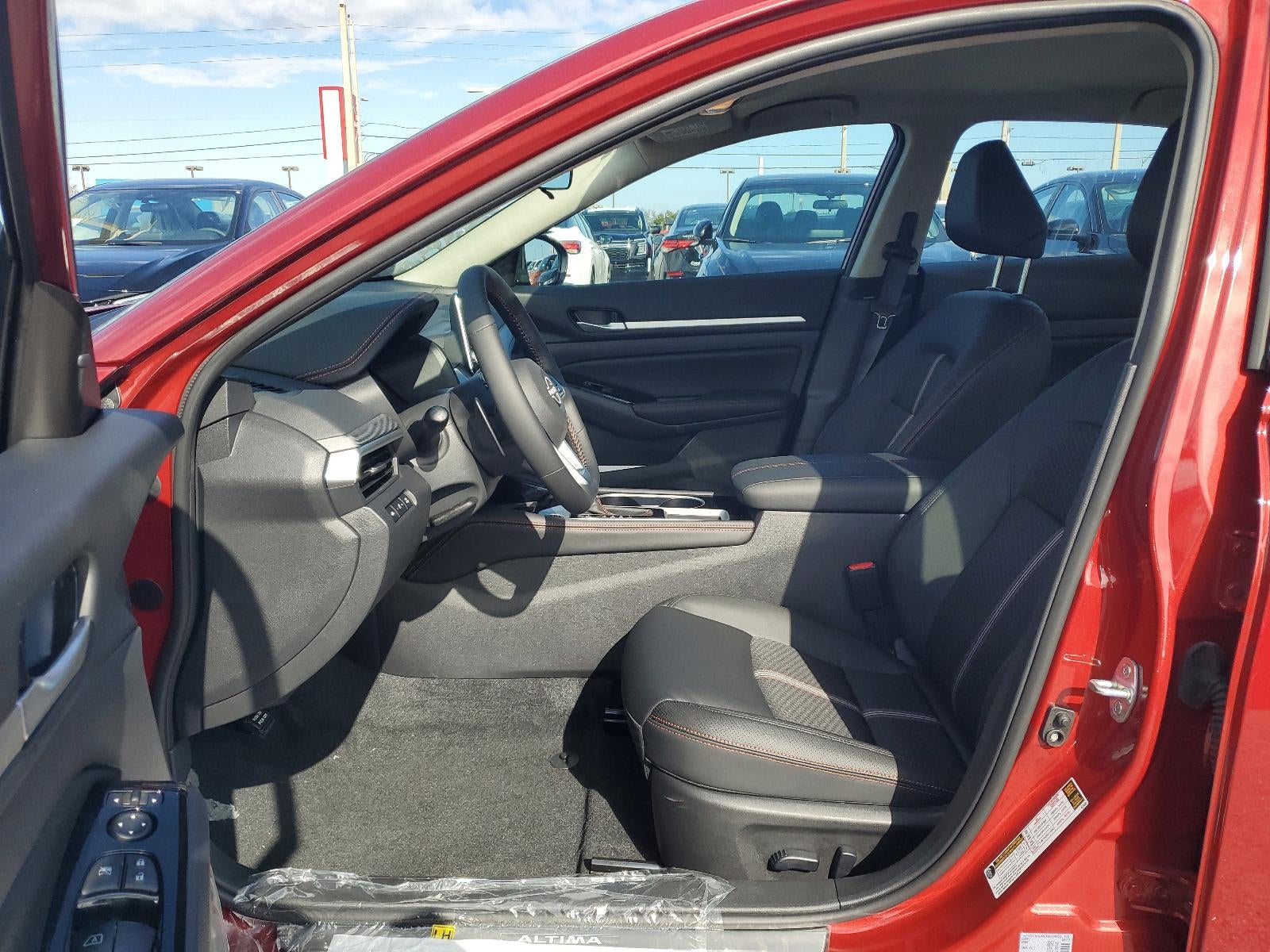 2025 Nissan Altima SR FWD