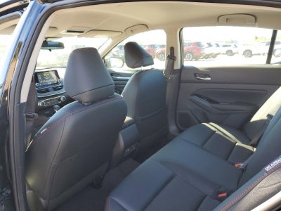 2025 Nissan Altima SR FWD