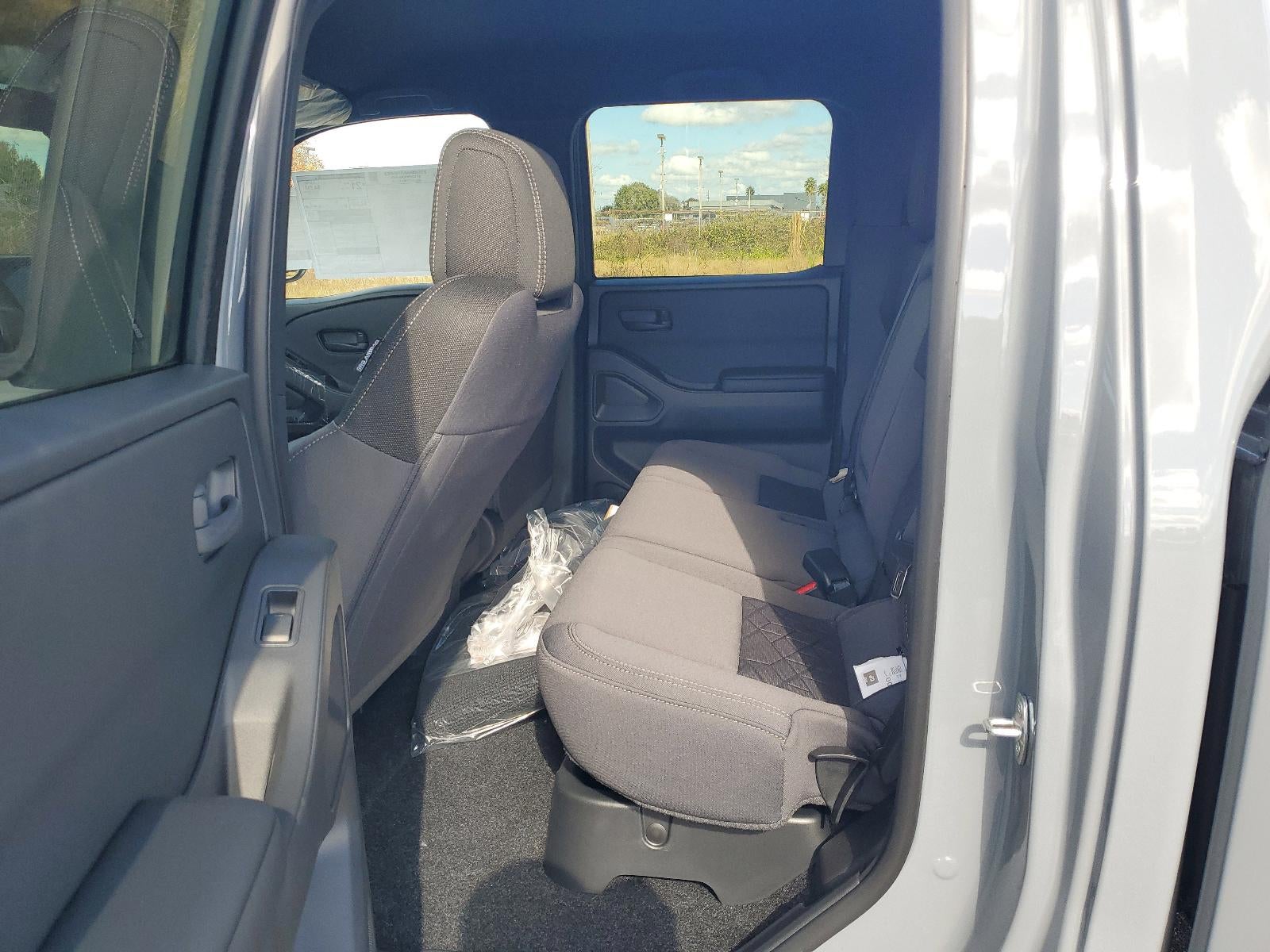 2026 Nissan Frontier Crew Cab 4x2 SV