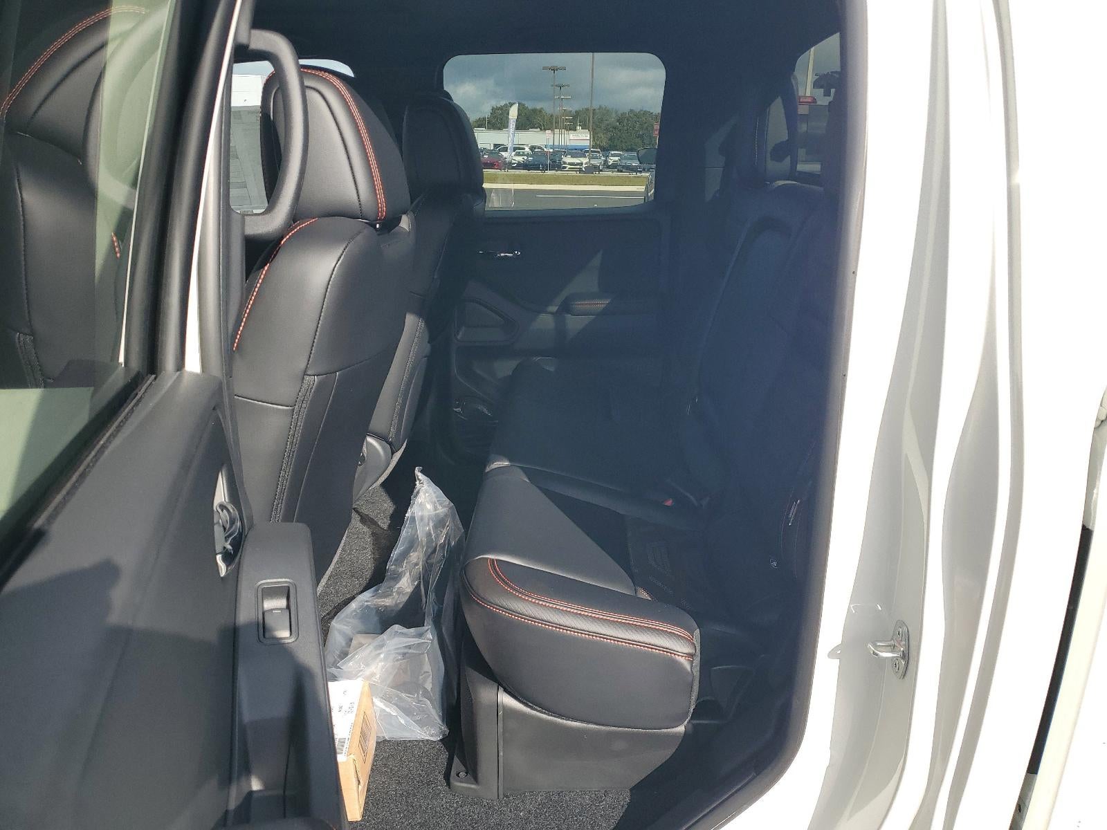 2025 Nissan Frontier Crew Cab 4x2 PRO-X