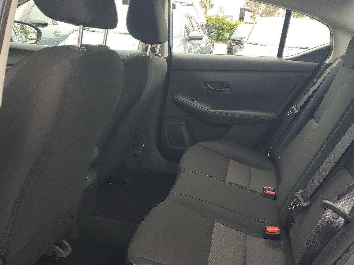 2025 Nissan Sentra SV CVT