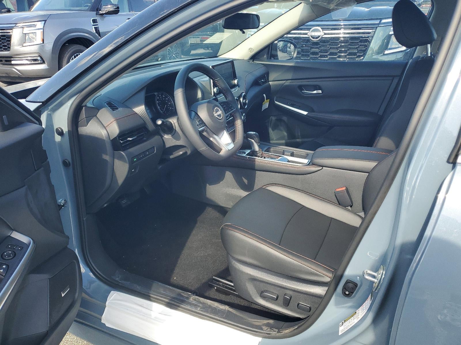 2025 Nissan Sentra SR CVT