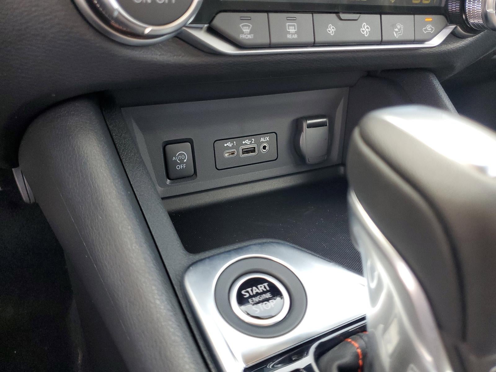 2025 Nissan Sentra SR CVT