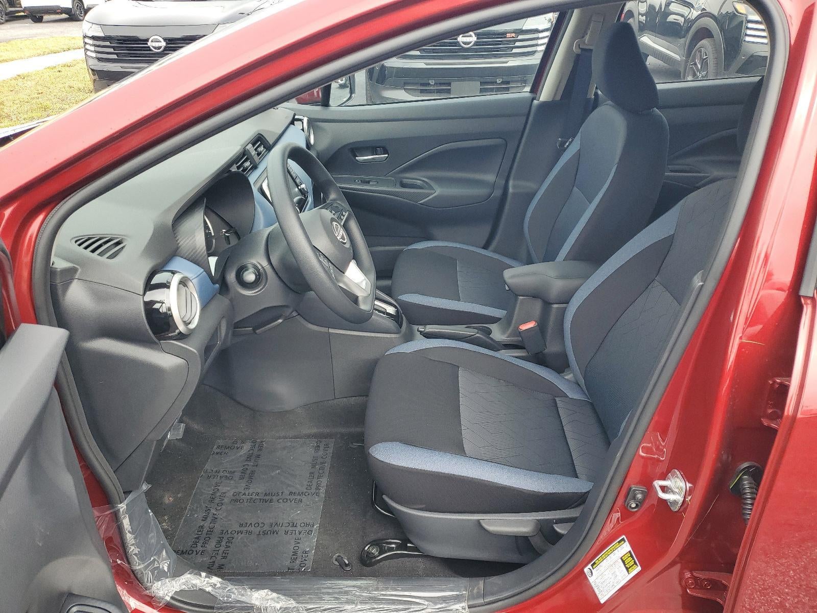 2025 Nissan Versa SV CVT