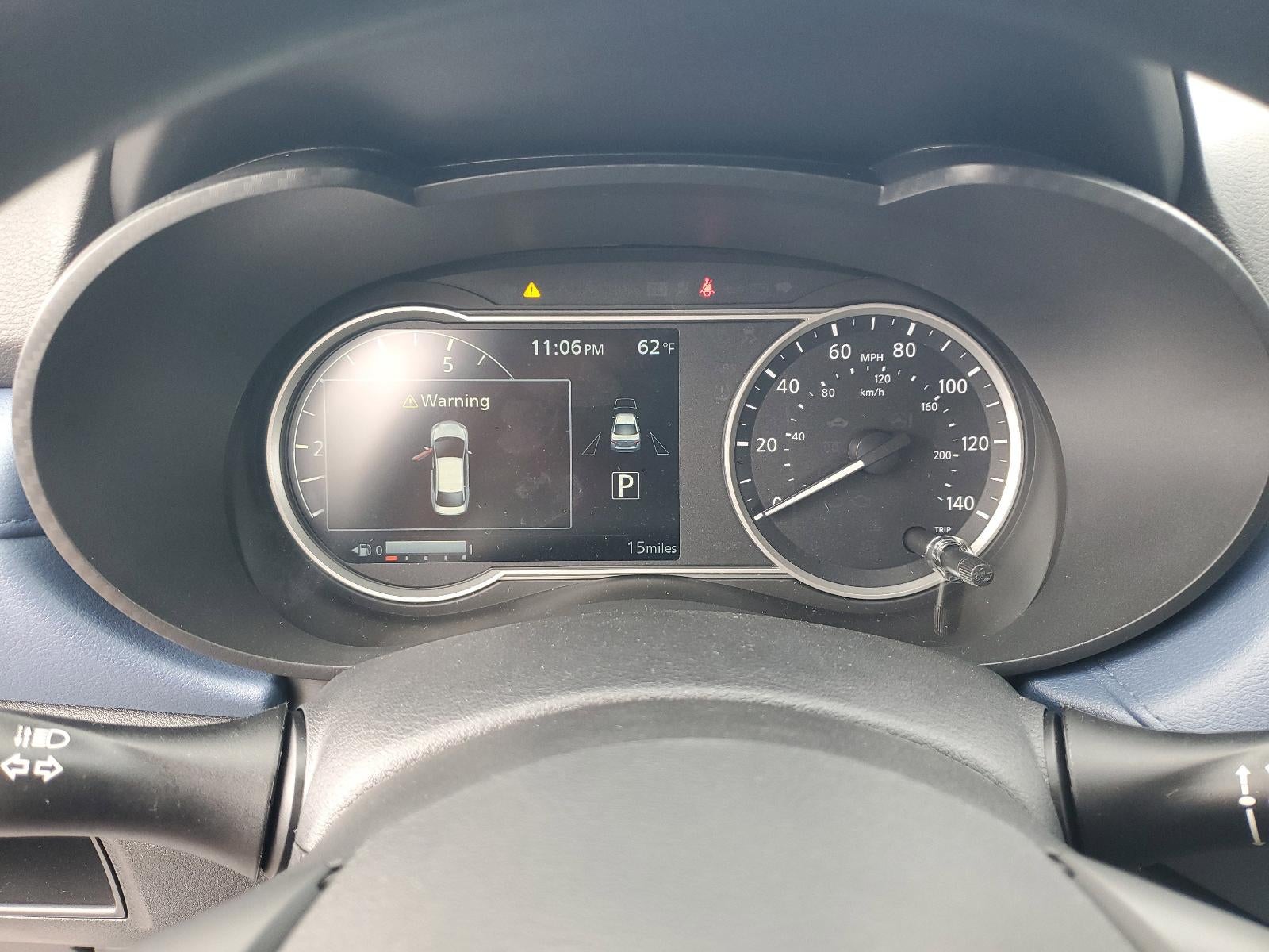 2025 Nissan Versa SV CVT