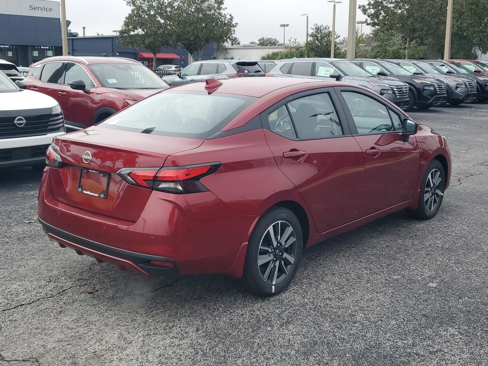 2025 Nissan Versa SV CVT