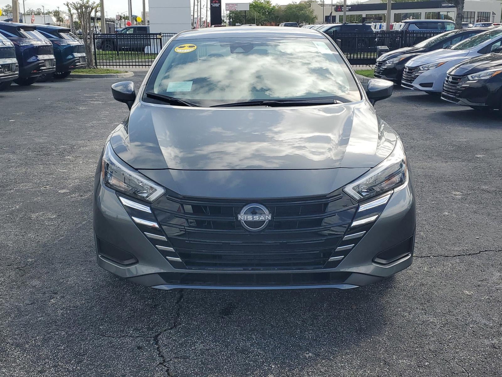 2025 Nissan Versa SV CVT