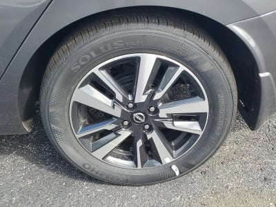 2025 Nissan Versa SV CVT