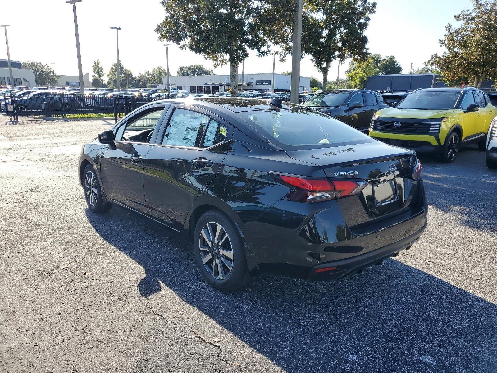 2025 Nissan Versa SV CVT