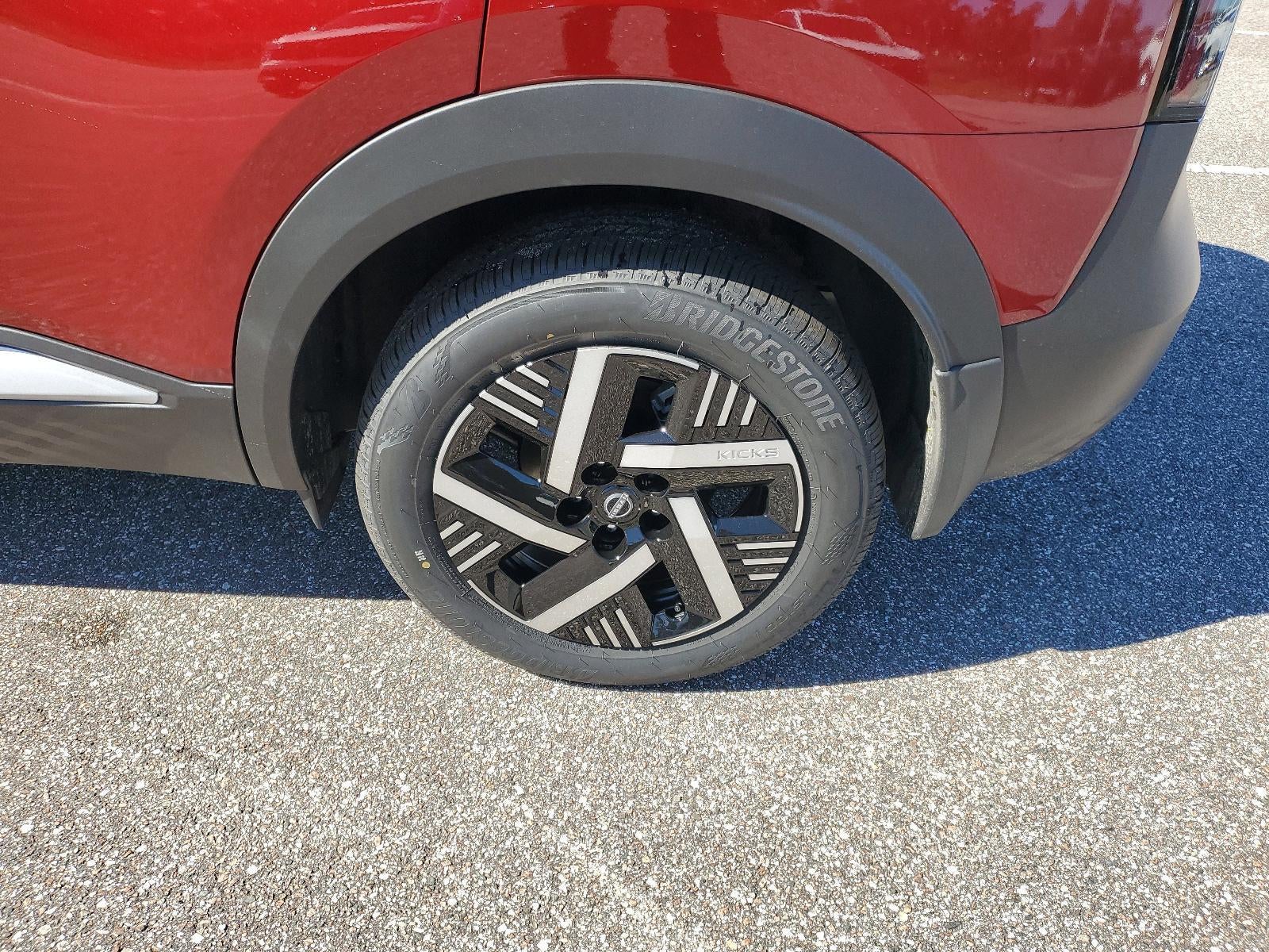 2026 Nissan Kicks SV FWD