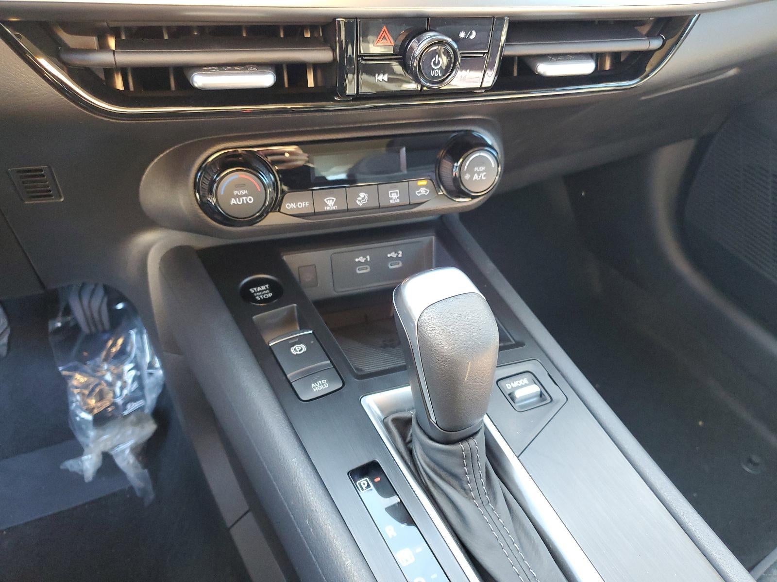 2026 Nissan Kicks SV FWD