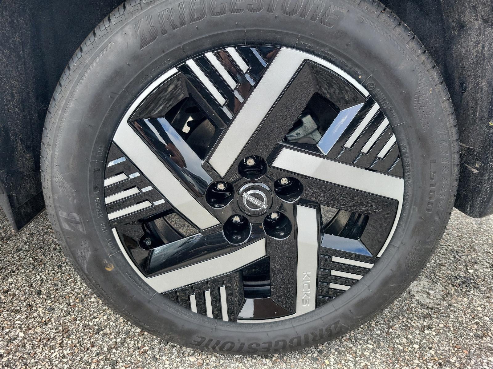 2026 Nissan Kicks SV FWD