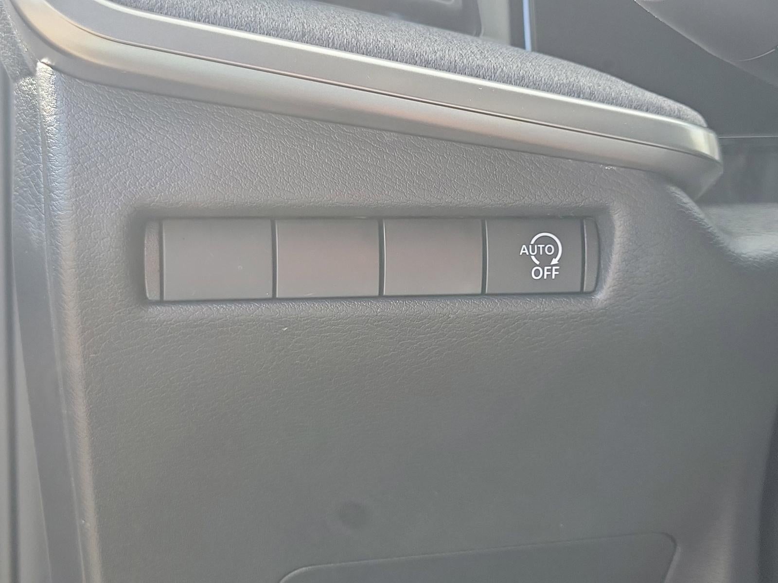 2026 Nissan Kicks SV FWD