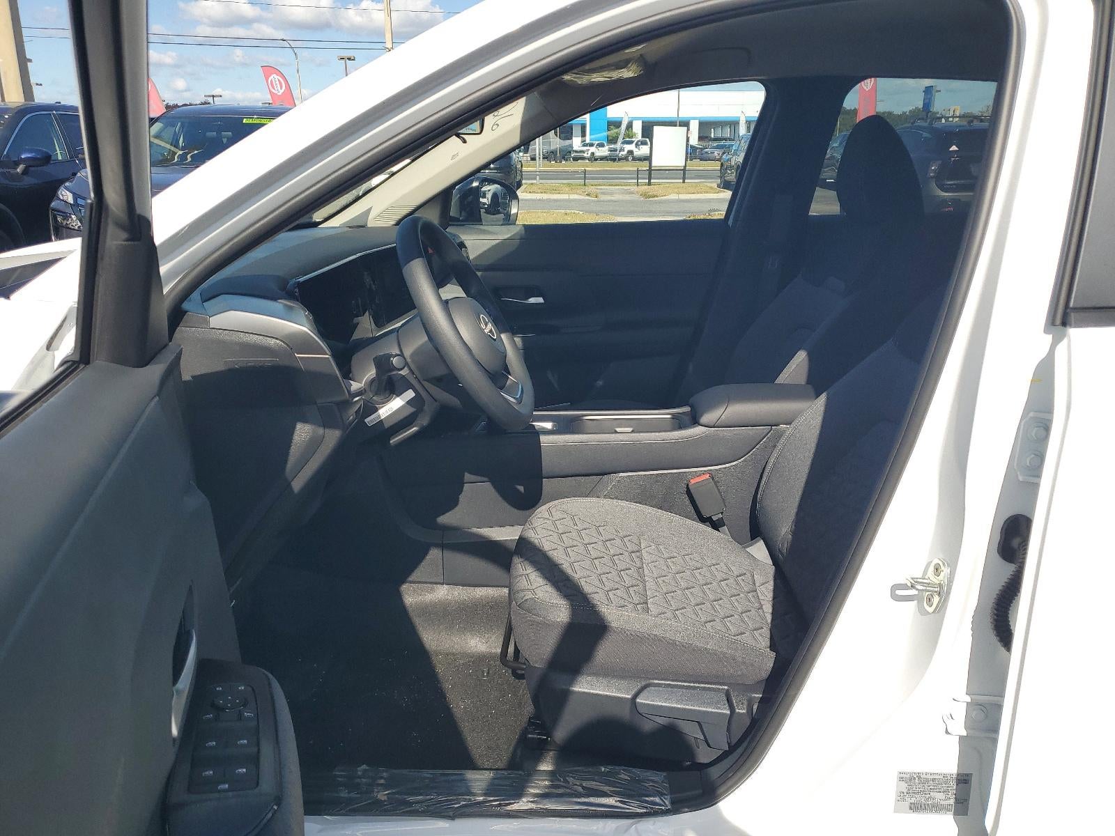 2026 Nissan Kicks SV FWD