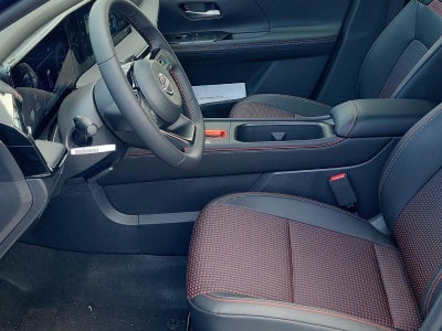 2026 Nissan Kicks SR FWD