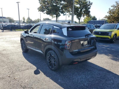 2025 Nissan Kicks SR FWD