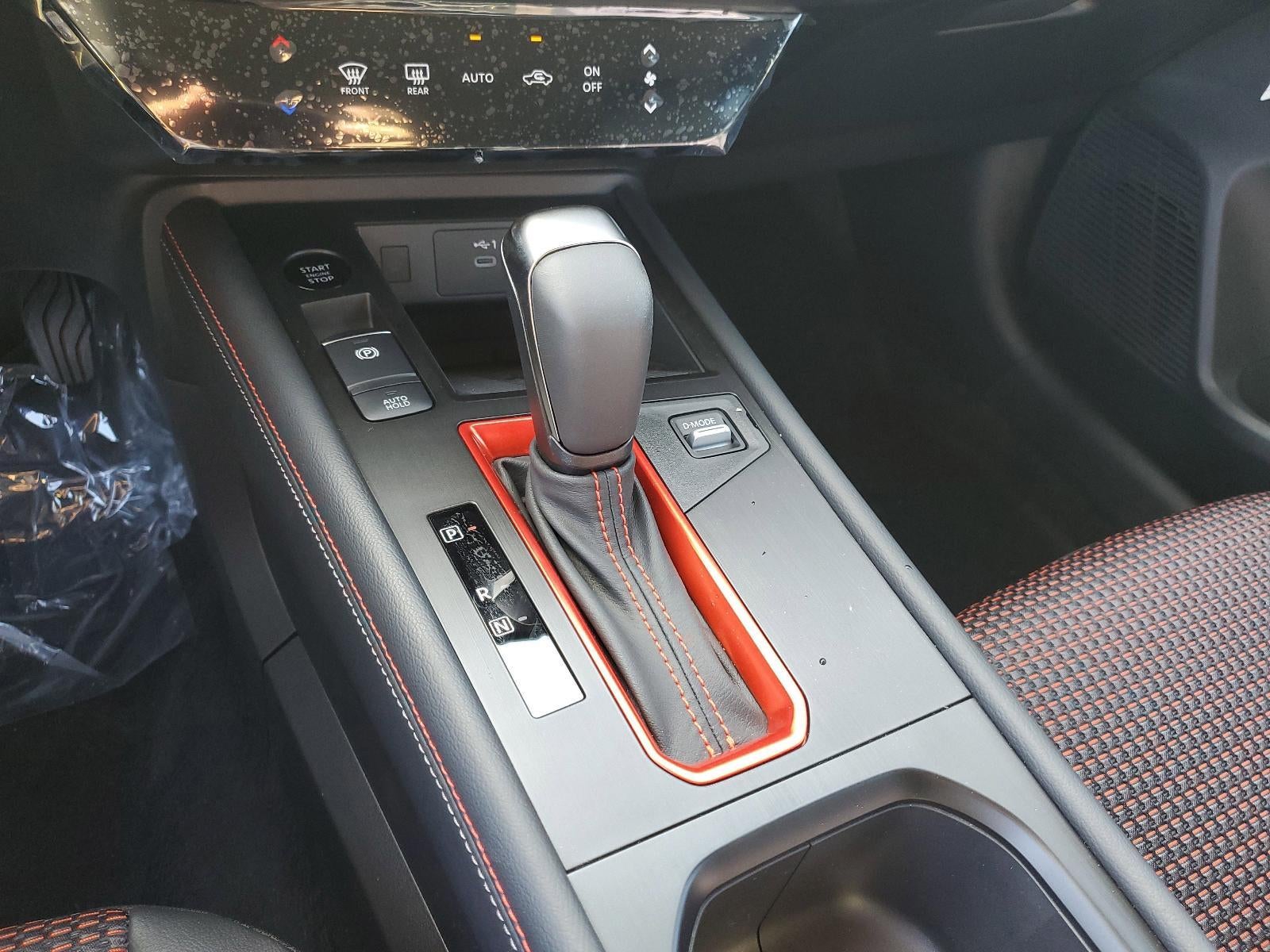 2025 Nissan Kicks SR FWD