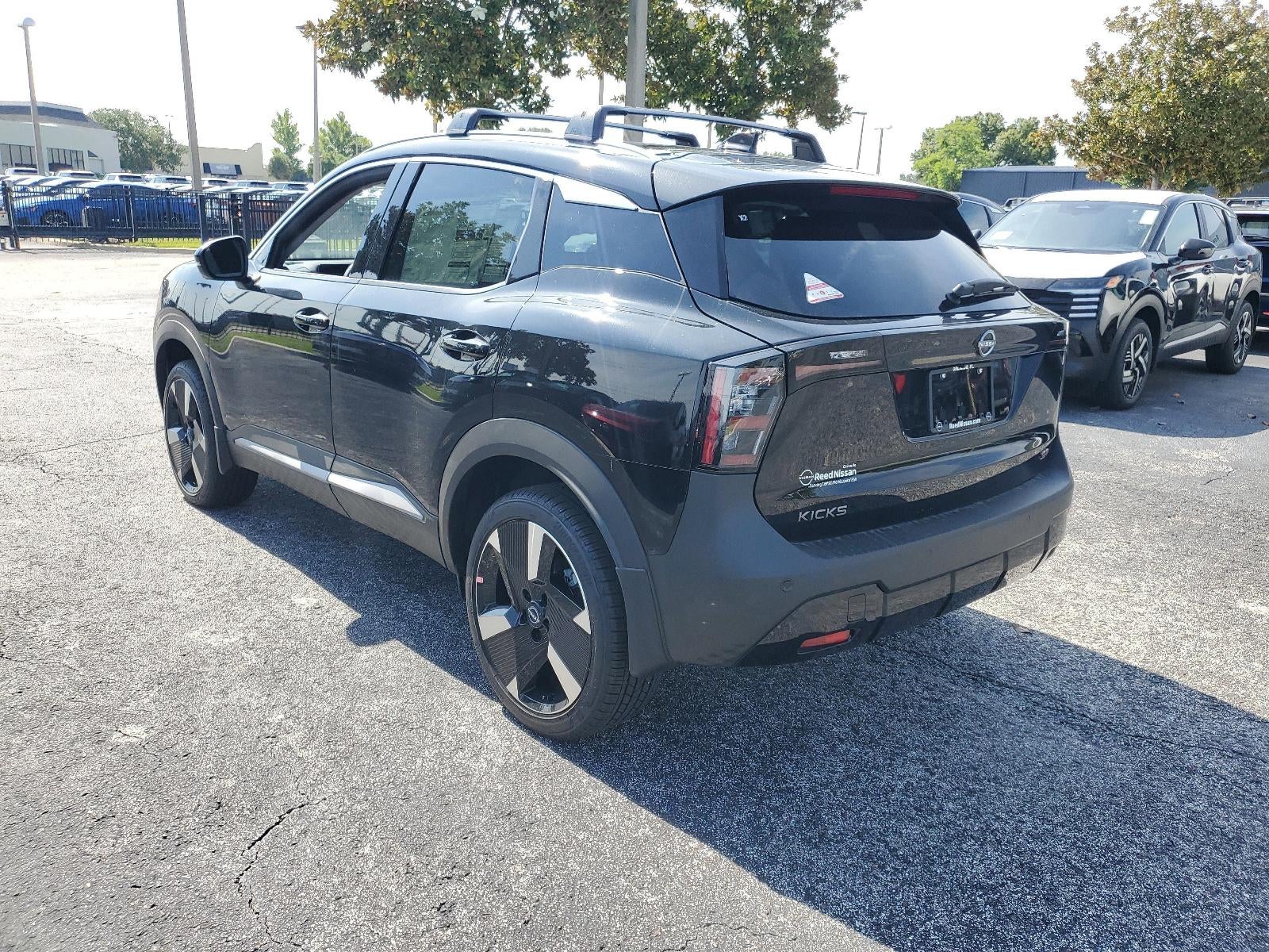 2025 Nissan Kicks SR FWD
