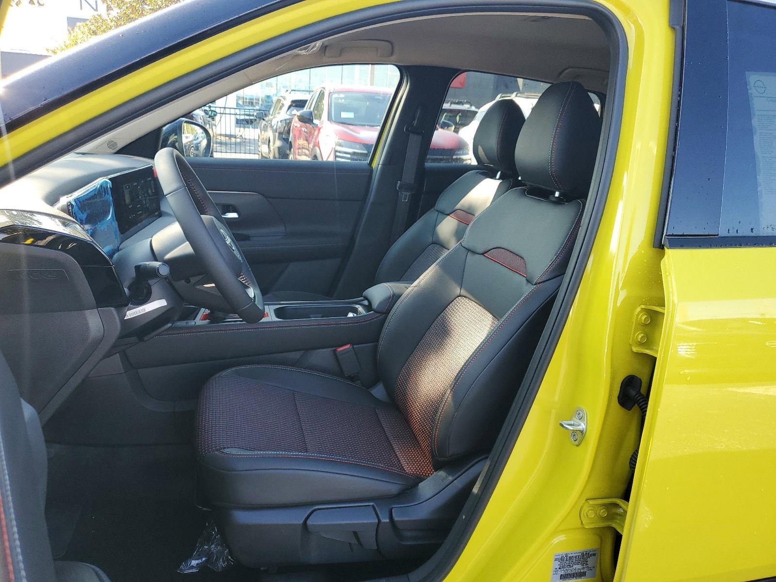 2026 Nissan Kicks SR FWD