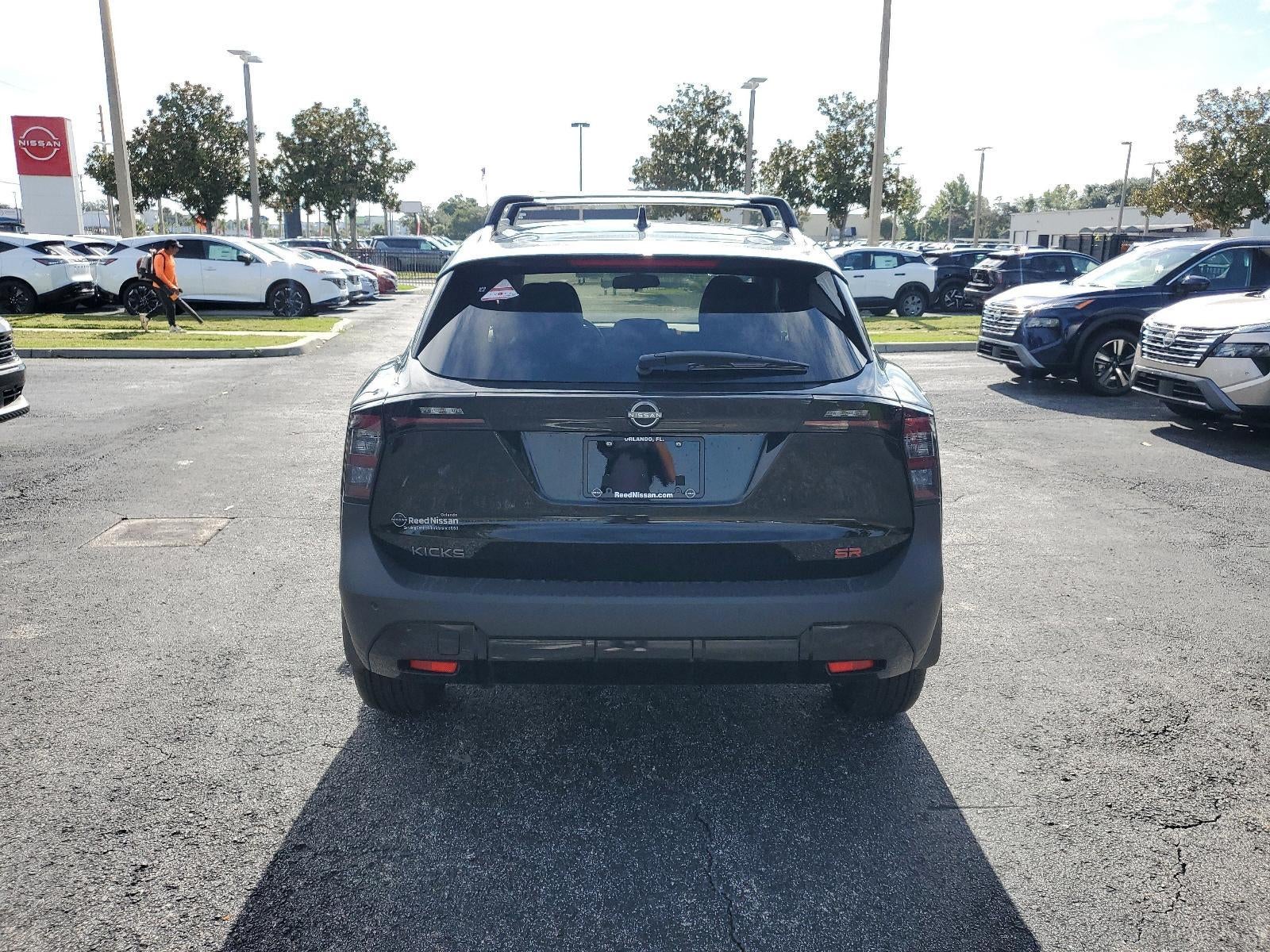 2025 Nissan Kicks SR FWD