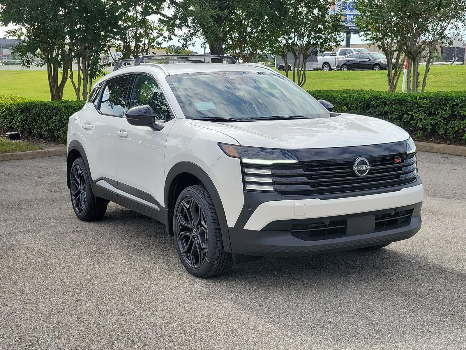 2026 Nissan Kicks SR FWD
