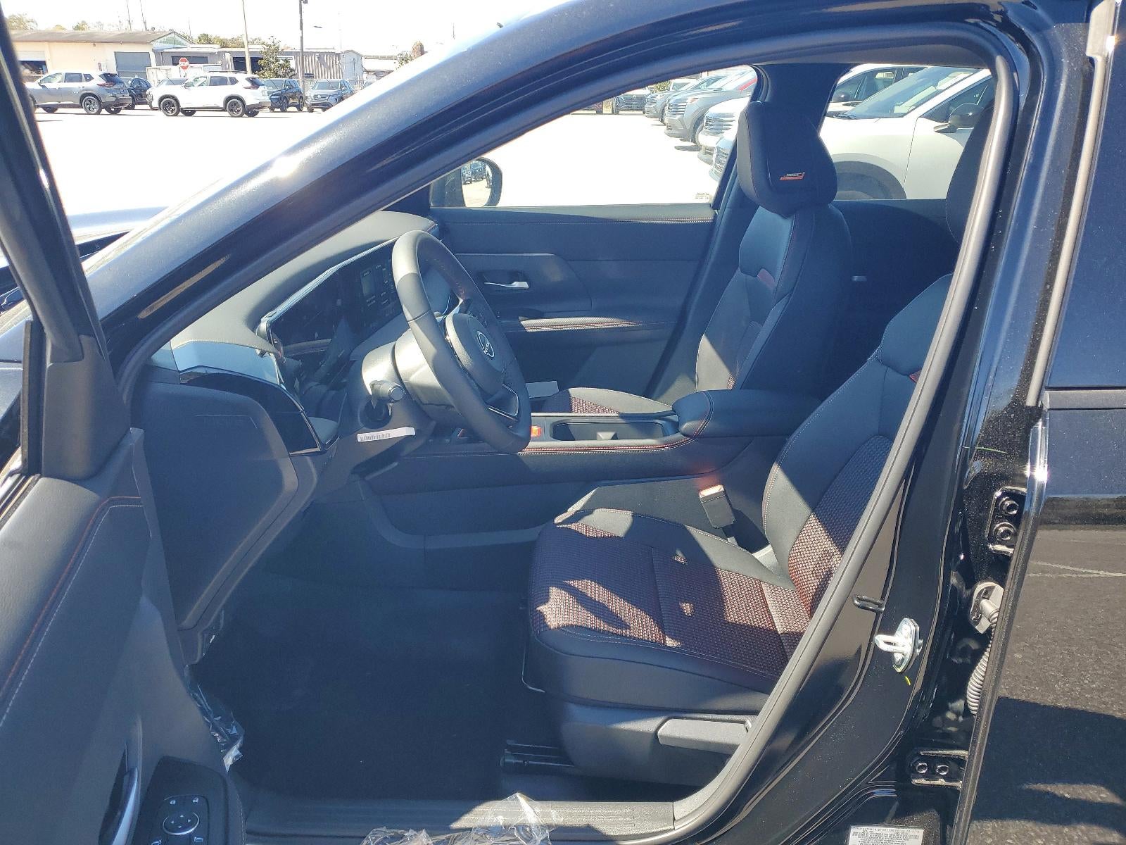 2026 Nissan Kicks SR FWD