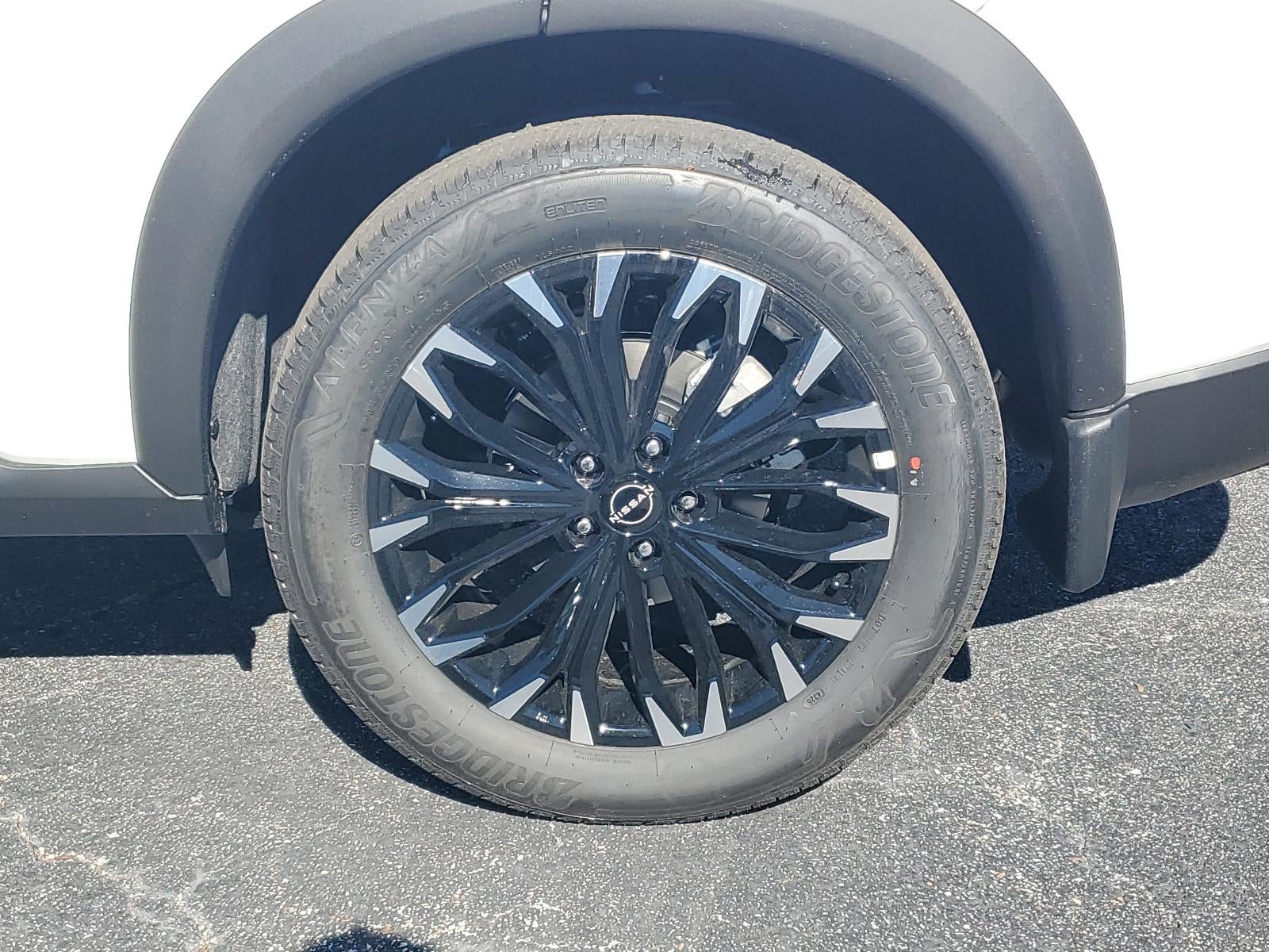 2026 Nissan Rogue 2026.5 FWD Dark Armor