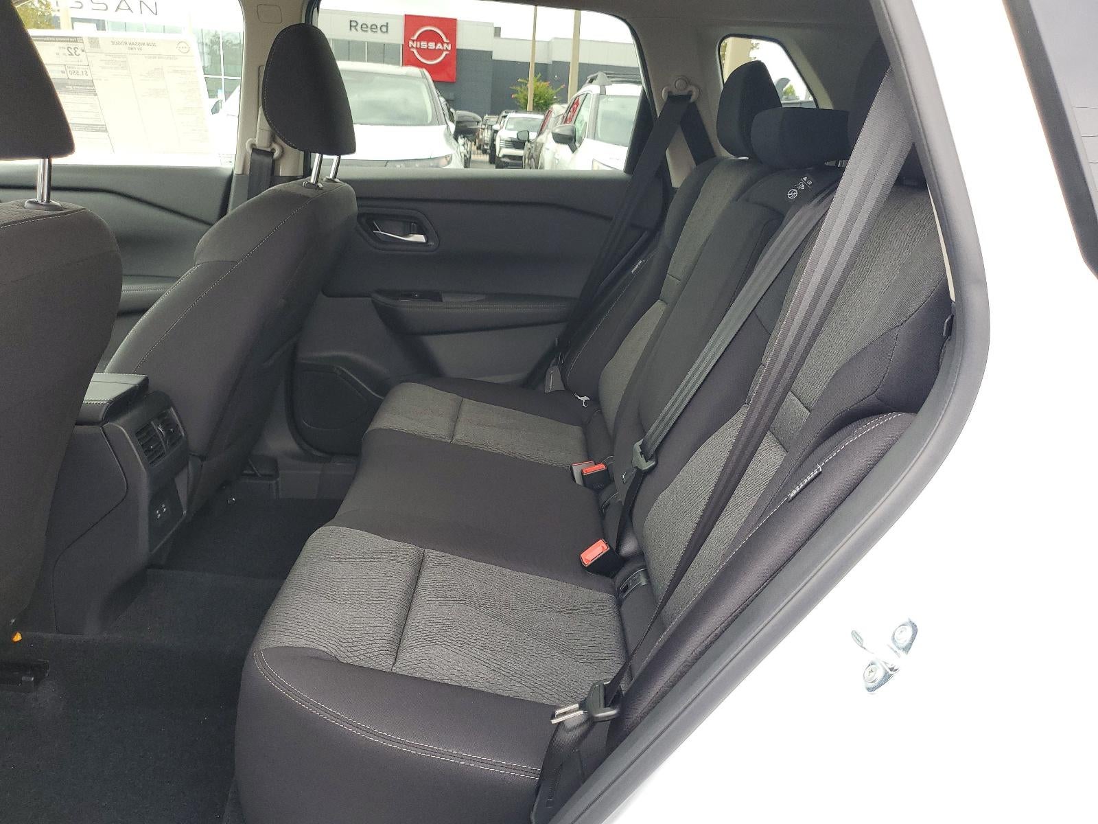 2026 Nissan Rogue FWD SV *Ltd Avail*