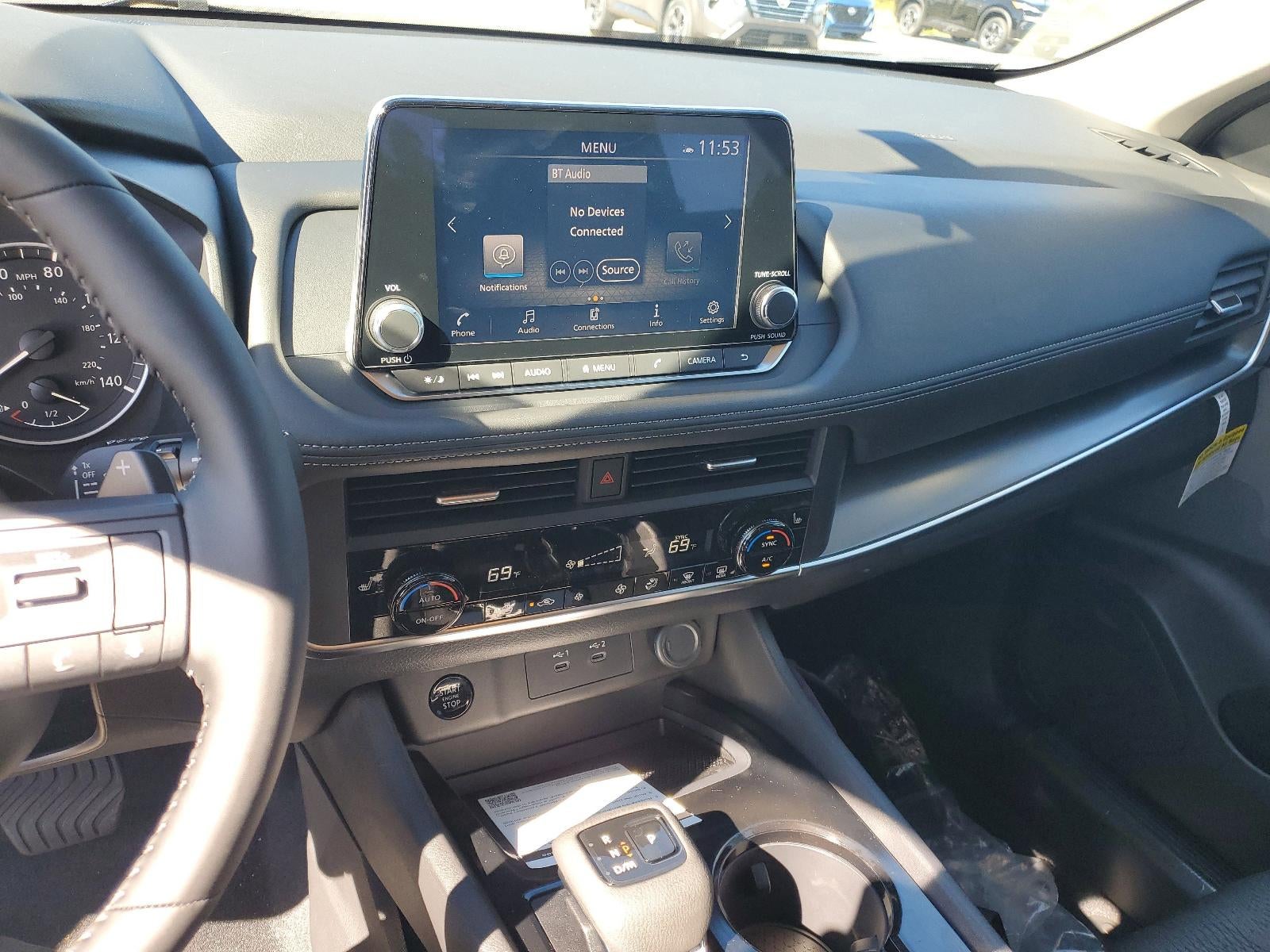 2026 Nissan Rogue FWD SV *Ltd Avail*