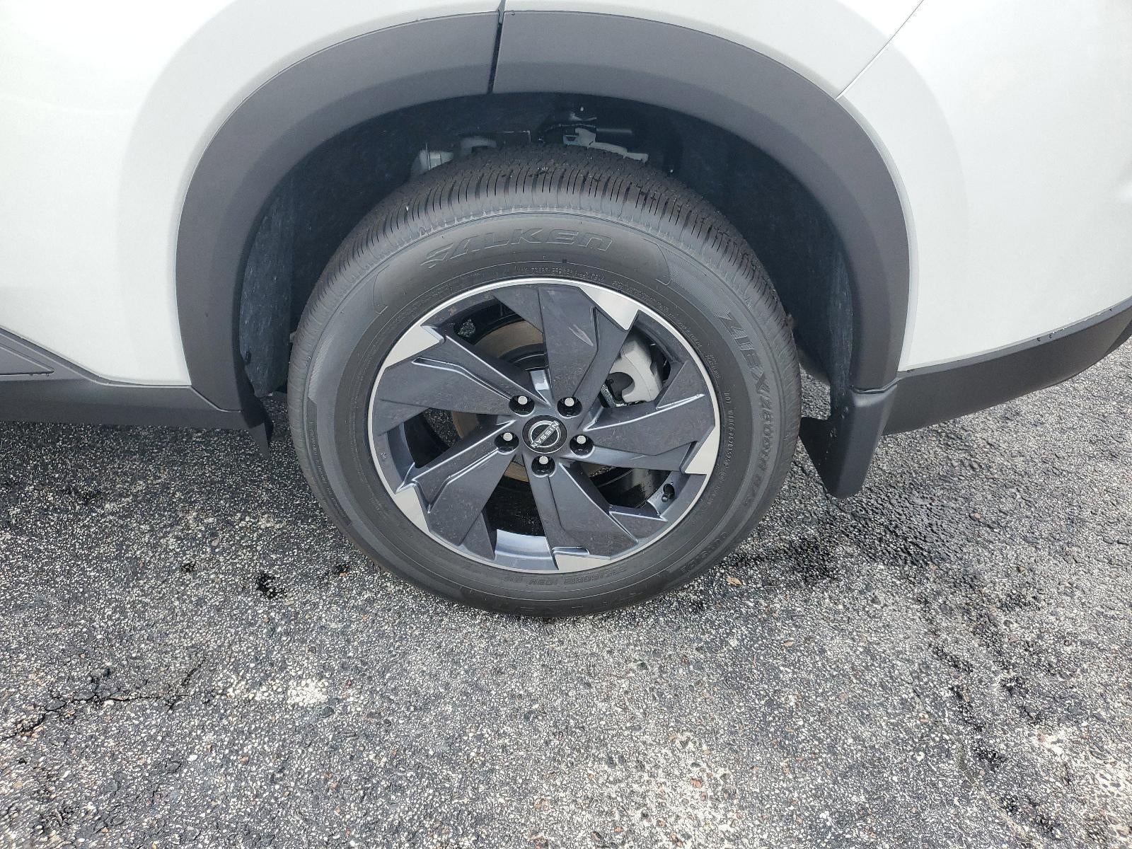 2026 Nissan Rogue FWD SV *Ltd Avail*