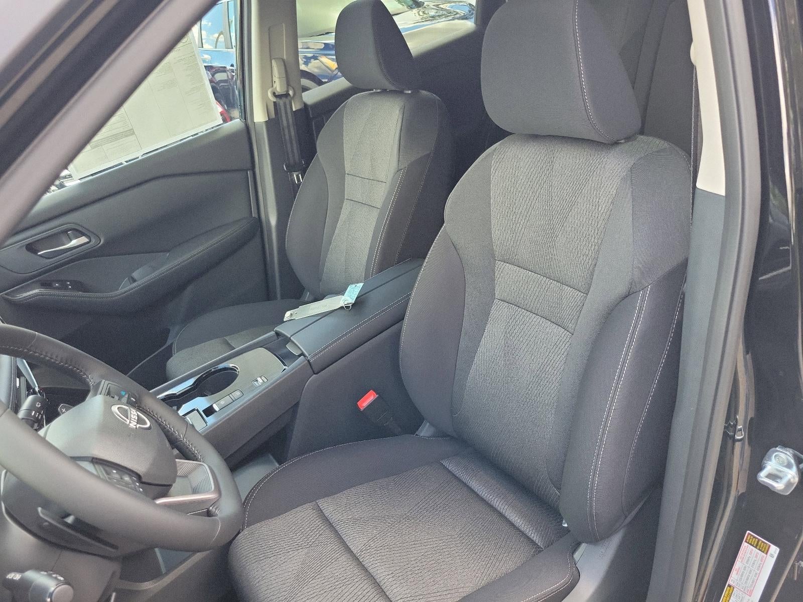 2026 Nissan Rogue FWD SV *Ltd Avail*