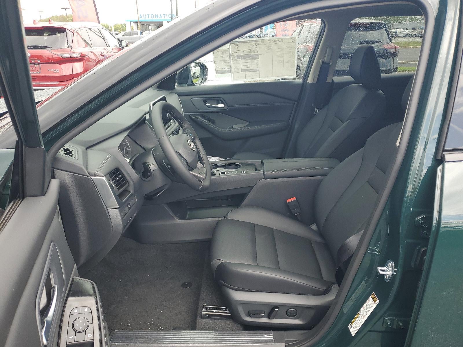 2026 Nissan Rogue 2026.5 FWD Dark Armor