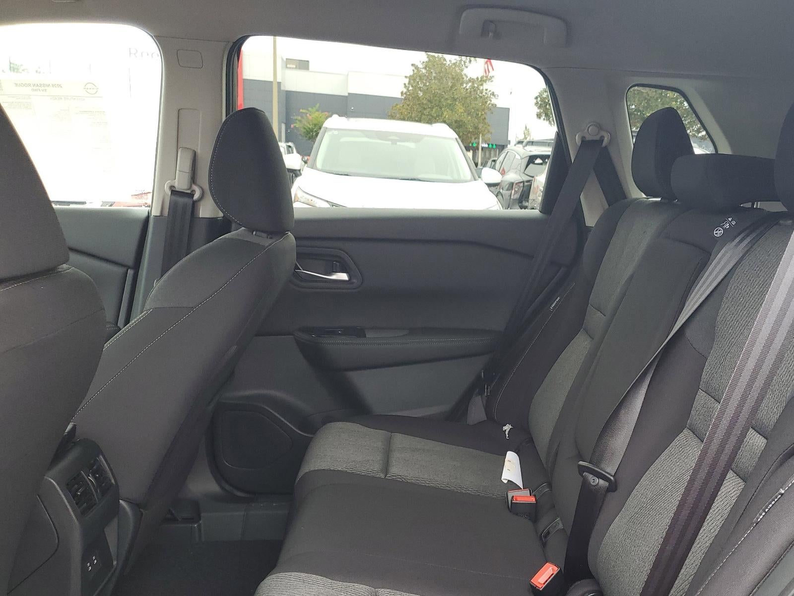 2026 Nissan Rogue FWD SV *Ltd Avail*