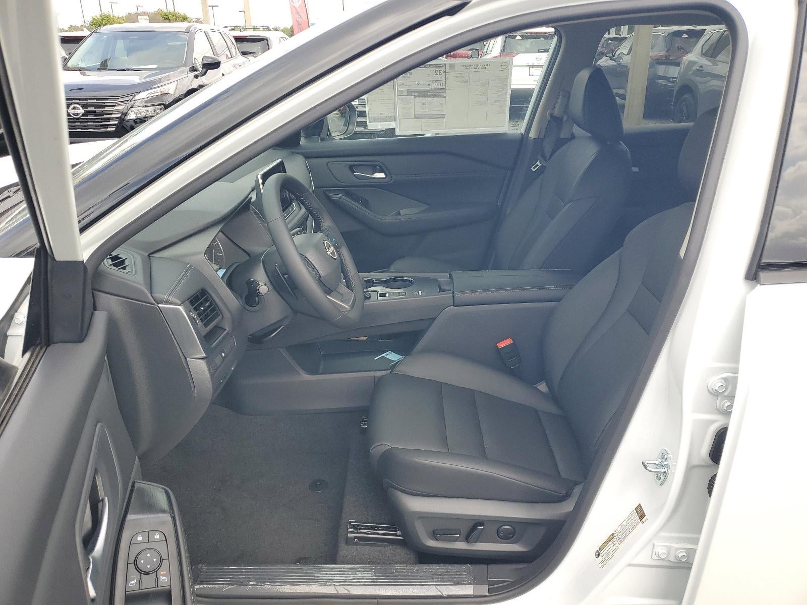 2026 Nissan Rogue 2026.5 FWD Dark Armor