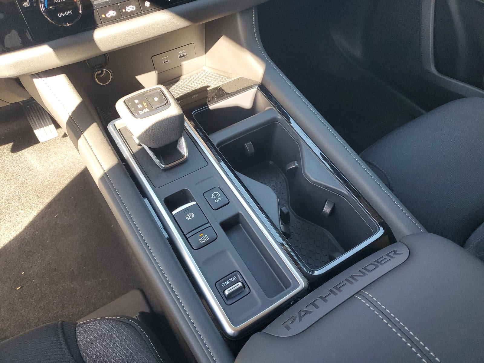 2025 Nissan Pathfinder SV 2WD