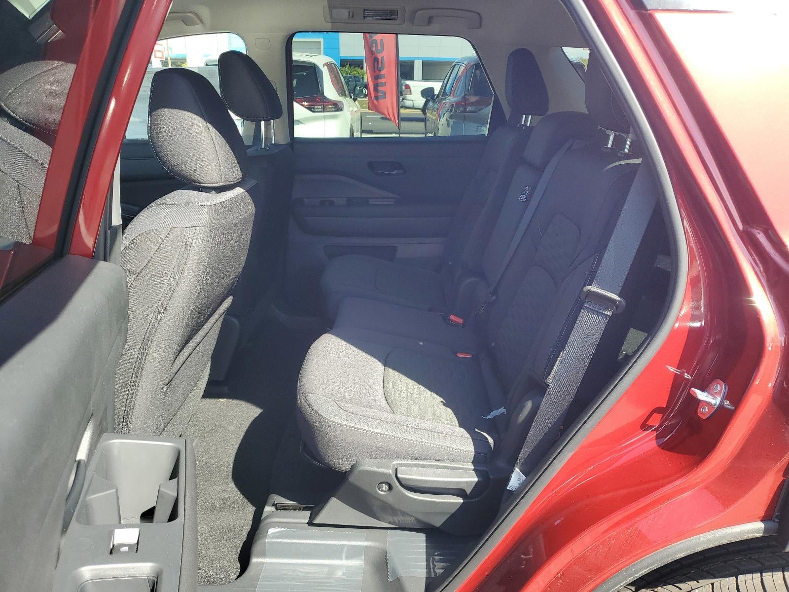 2026 Nissan Pathfinder SV 4WD