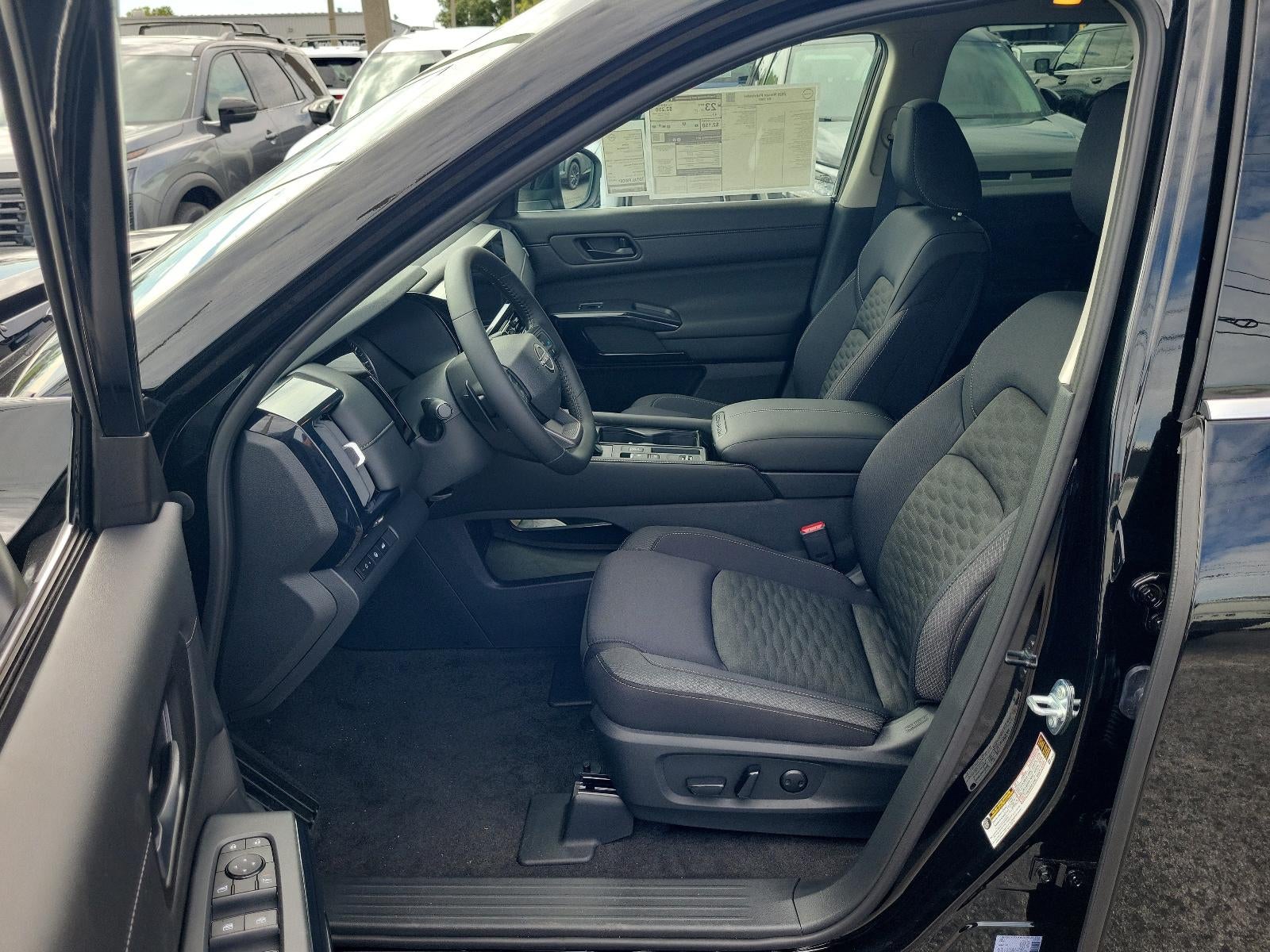 2026 Nissan Pathfinder SV 2WD