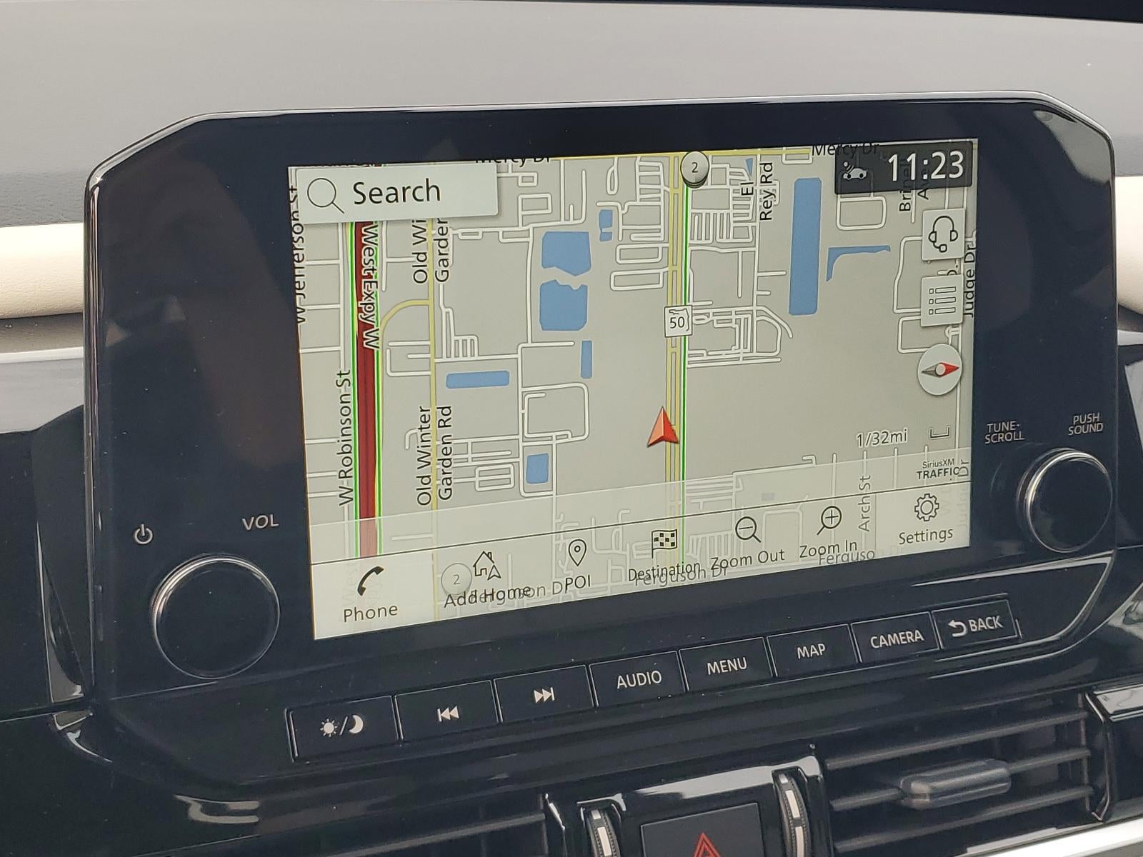 2025 Nissan Pathfinder SL 2WD