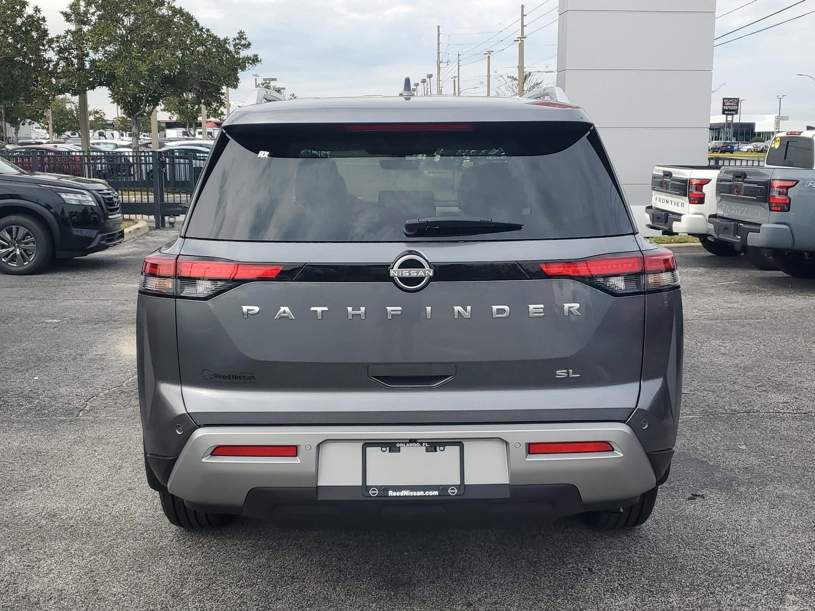 2025 Nissan Pathfinder SL 2WD