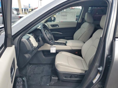 2025 Nissan Pathfinder SL 2WD