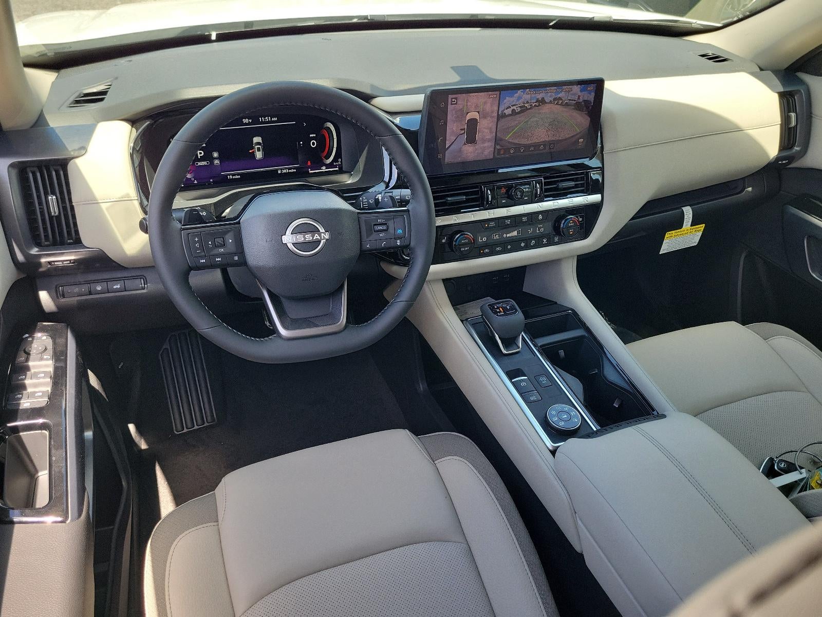 2026 Nissan Pathfinder SL 4WD