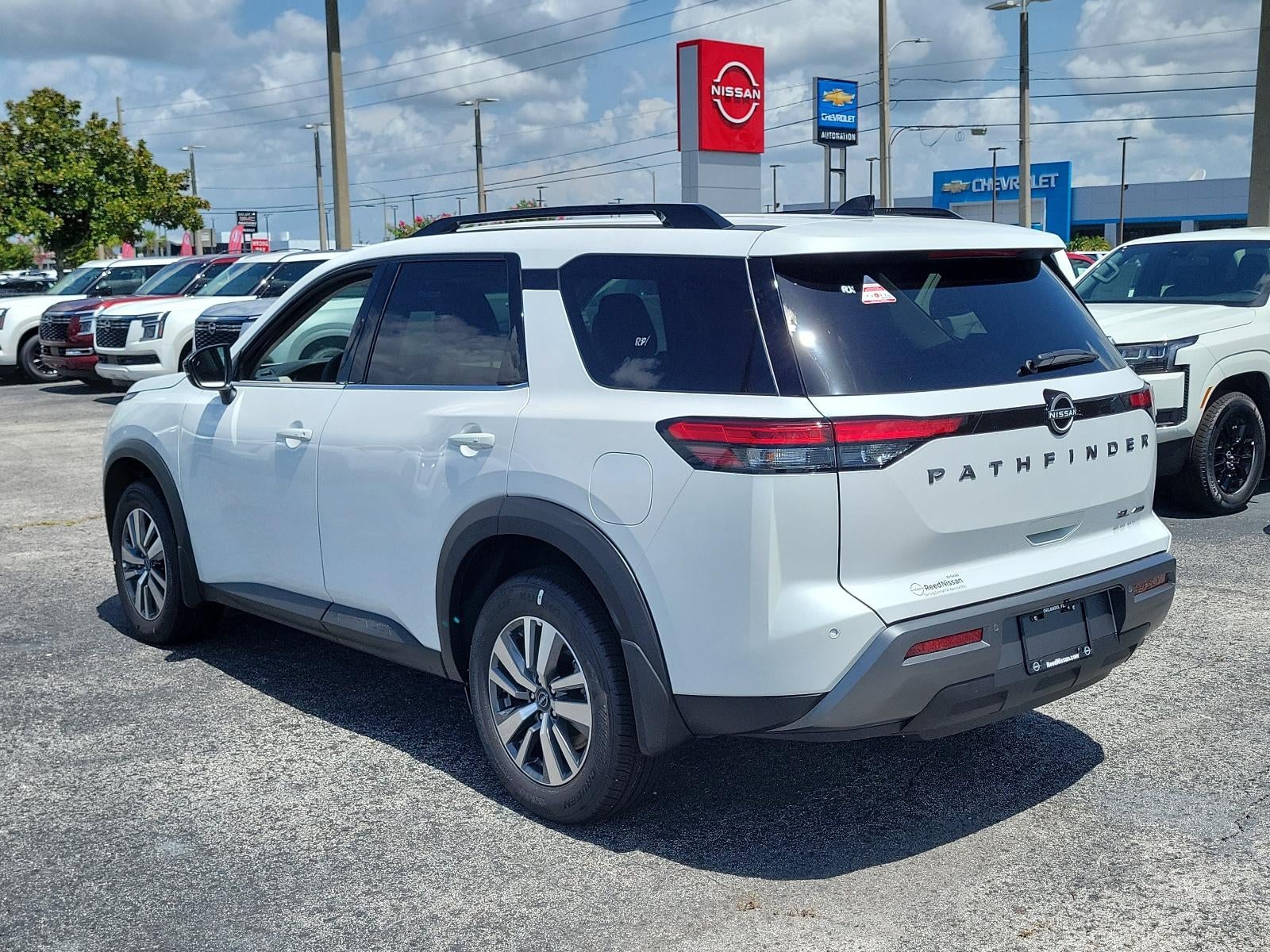 2026 Nissan Pathfinder SL 4WD