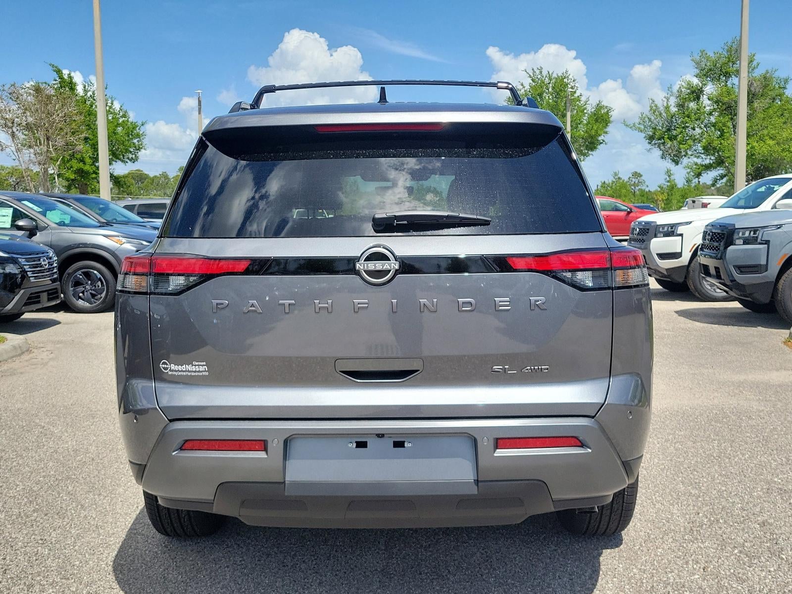2026 Nissan Pathfinder SL 4WD