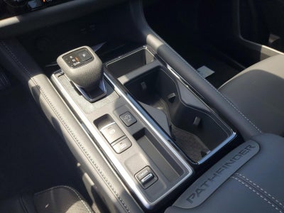 2026 Nissan Pathfinder SL 2WD