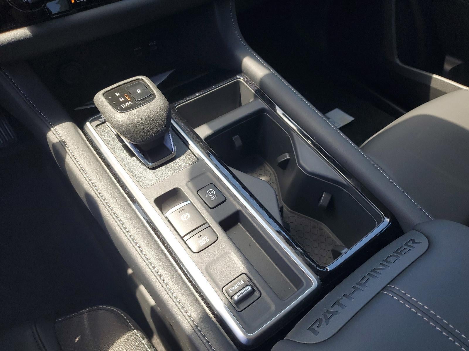 2026 Nissan Pathfinder SL 2WD