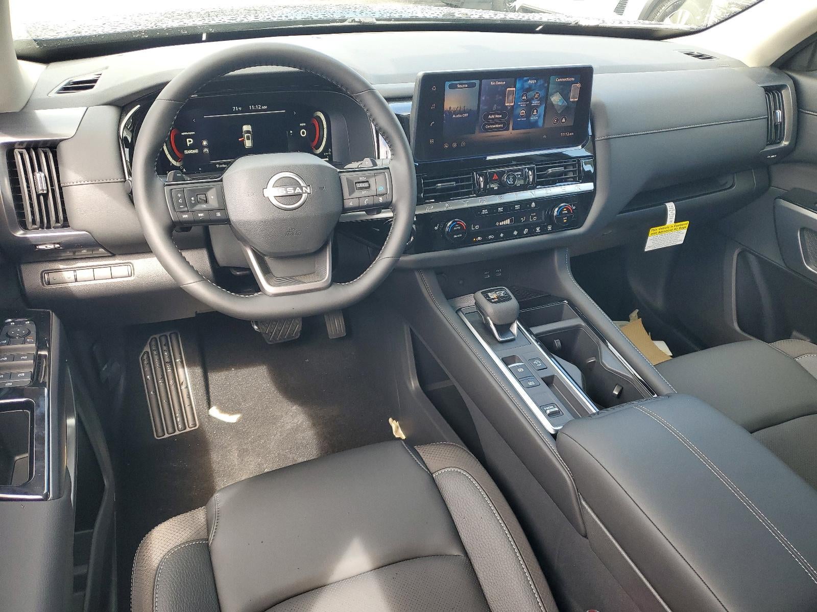 2026 Nissan Pathfinder SL 2WD