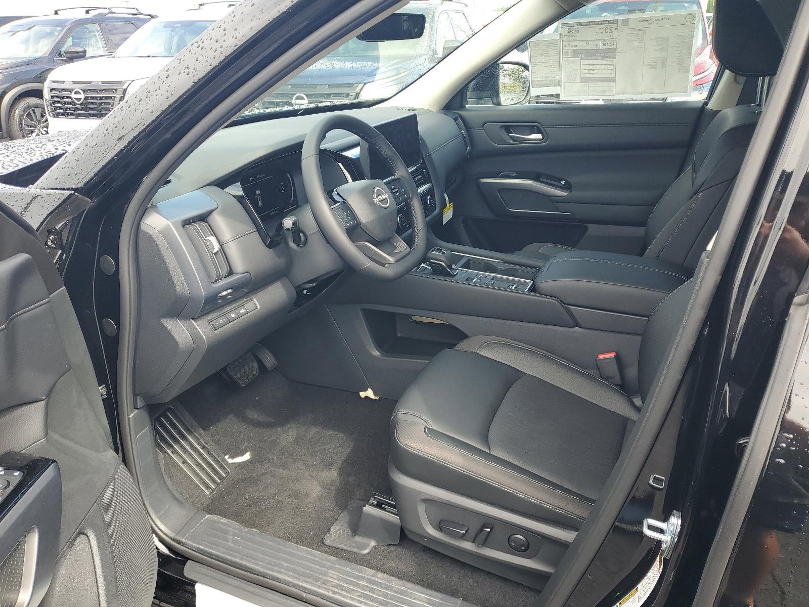 2026 Nissan Pathfinder SL 2WD